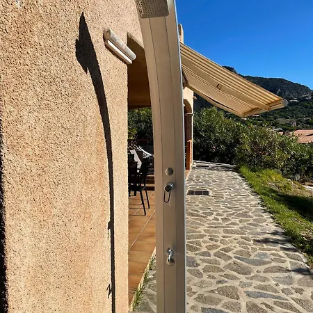 Le Lavandou, Rez De Jardin Dans Villa, 300 M Plages, Vue Mer, 5 Couchages Apartment